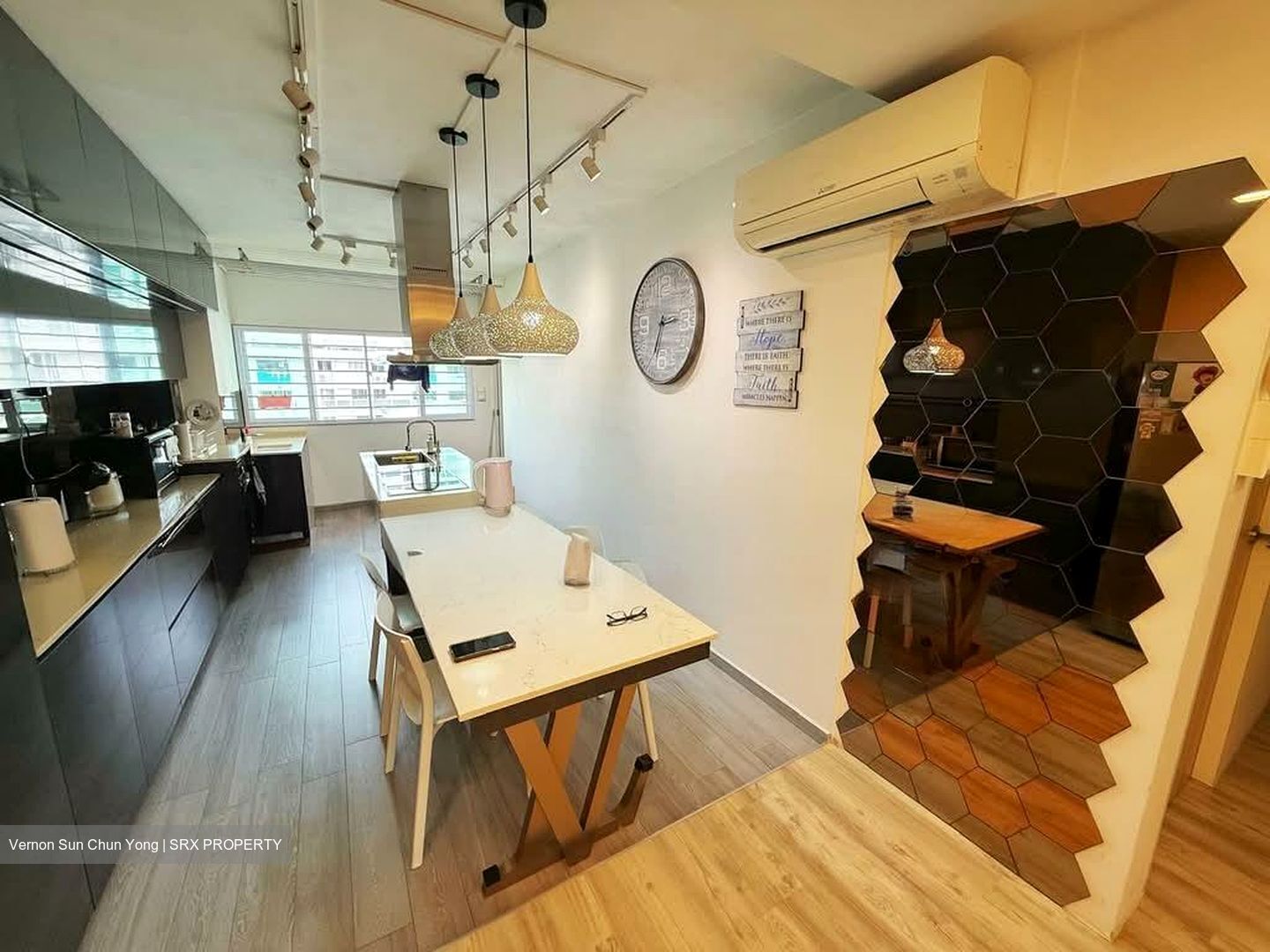 Blk 229 Jurong East Street 21 (Jurong East), HDB 3 Rooms #586097031